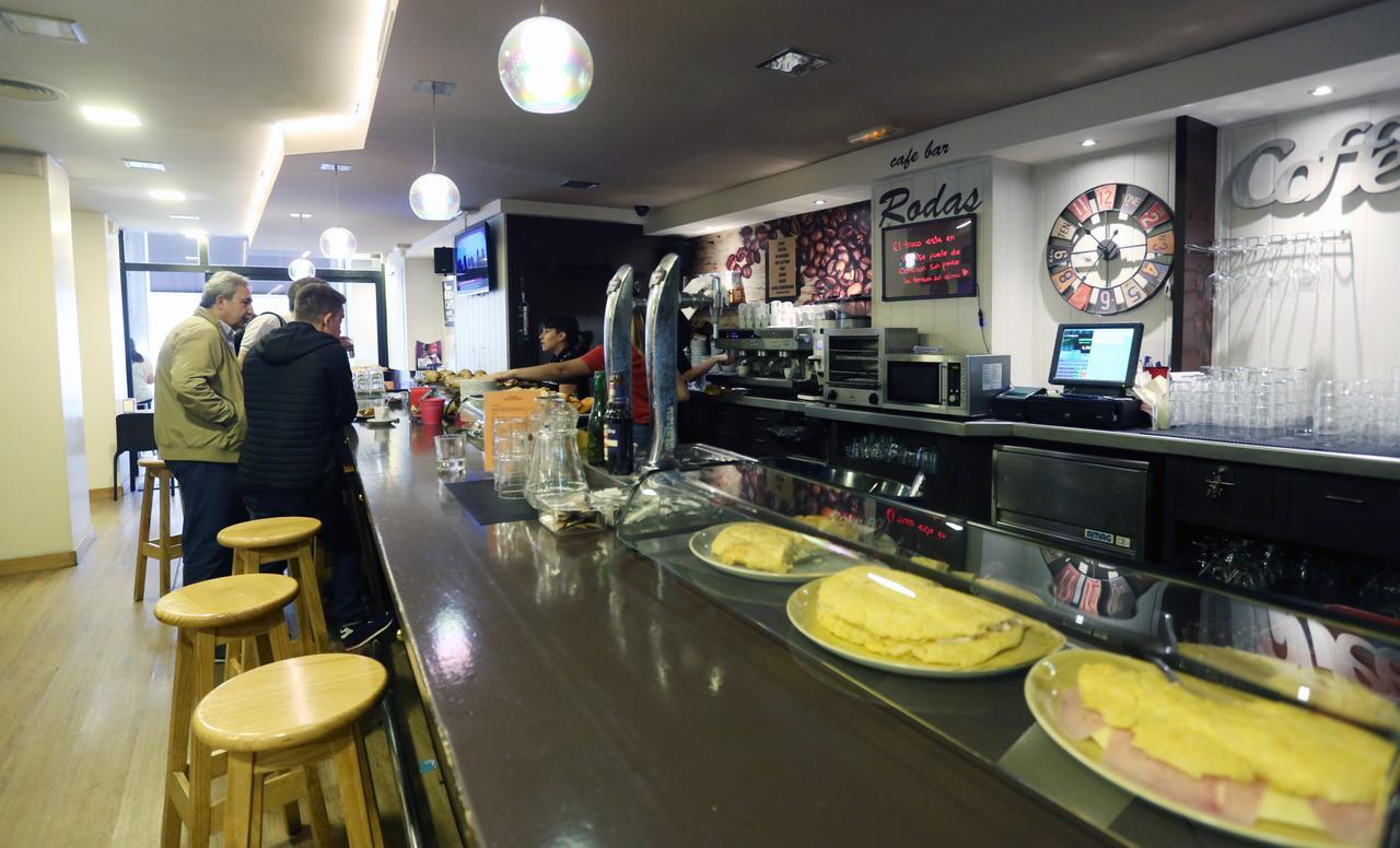 Hostal Rodas Pamplona Ngoại thất bức ảnh